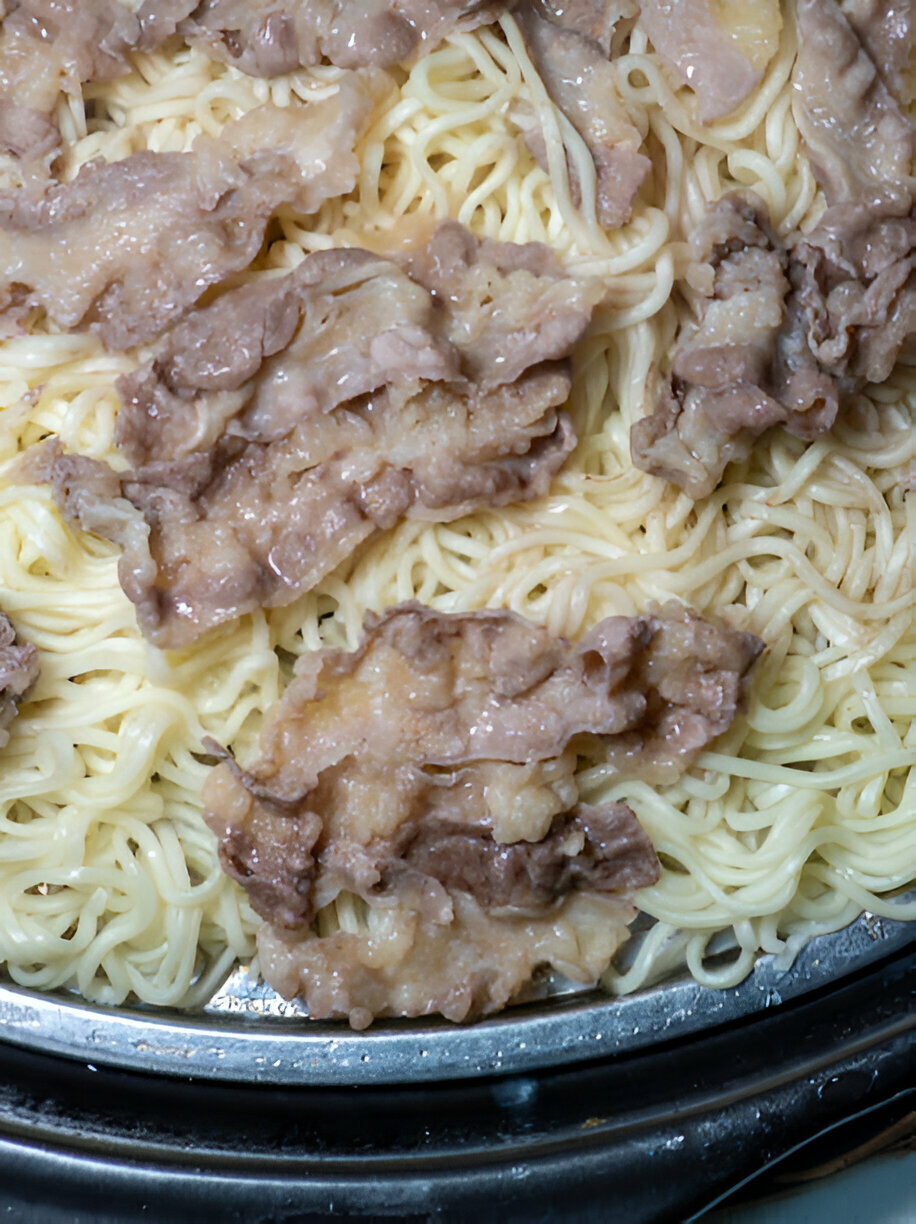 Crockpot Beef Tips & Noodles