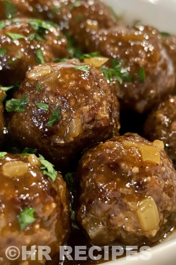 Crockpot French Onion Meatballs Recipe taken with iphone 15 pro max --iw 2 --ar 4:5 --v 6.1 --raw